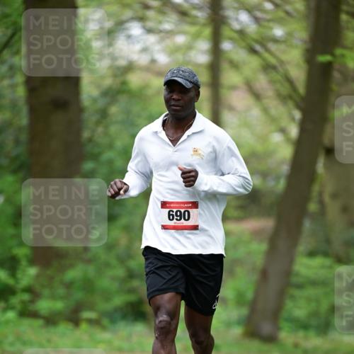 19.04.2026 - Hammer Lauf Dr. Thomas Lammeyer http://msf.ph/oto/9554119 19.04.2026 12:28:39 Laufen 690 meine-sportfotos.de