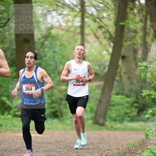 19.04.2026 - Hammer Lauf Dr. Thomas Lammeyer http://msf.ph/oto/9554453 19.04.2026 12:31:30 Laufen 238, 264, 204 meine-sportfotos.de