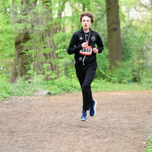 19.04.2026 - Hammer Lauf Dr. Thomas Lammeyer http://msf.ph/oto/9555776 19.04.2026 12:37:10 Laufen 832 meine-sportfotos.de