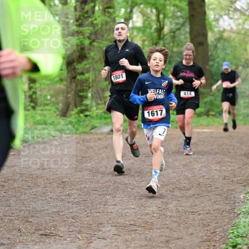 19.04.2026 - Hammer Lauf Dr. Thomas Lammeyer http://msf.ph/oto/9556212 19.04.2026 12:38:21 Laufen 1801, 1617, 414 meine-sportfotos.de