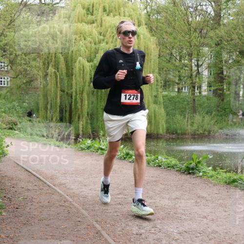 19.04.2026 - Hammer Lauf Lena Gebhardt http://msf.ph/oto/9556390 19.04.2026 11:47:42 Laufen 16, 1278 meine-sportfotos.de