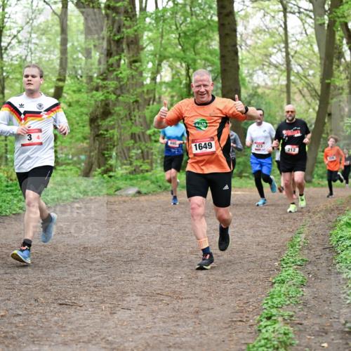 19.04.2026 - Hammer Lauf Dr. Thomas Lammeyer http://msf.ph/oto/9556635 19.04.2026 12:39:08 Laufen 1649, 212 meine-sportfotos.de