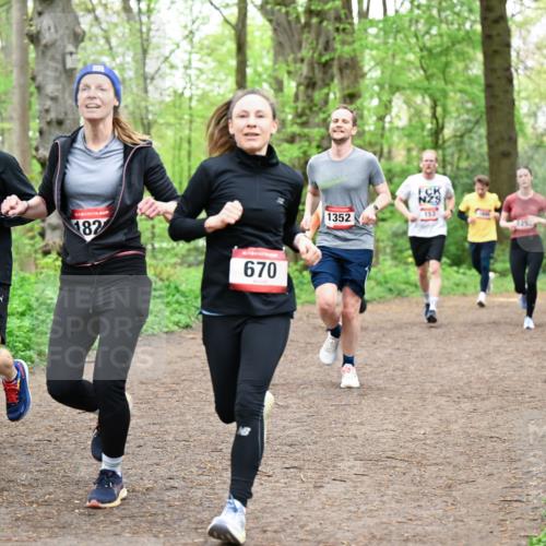 19.04.2026 - Hammer Lauf Dr. Thomas Lammeyer http://msf.ph/oto/9557009 19.04.2026 12:40:01 Laufen 1596, 182, 670, 1352, 153, 7252 meine-sportfotos.de