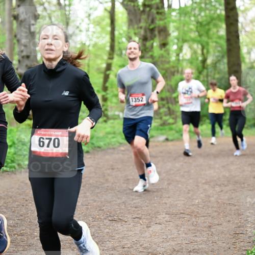 19.04.2026 - Hammer Lauf Dr. Thomas Lammeyer http://msf.ph/oto/9557012 19.04.2026 12:40:01 Laufen 182, 670, 1352 meine-sportfotos.de