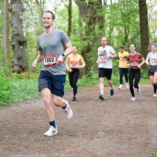 19.04.2026 - Hammer Lauf Dr. Thomas Lammeyer http://msf.ph/oto/9557015 19.04.2026 12:40:02 Laufen 1352, 646, 153, 1253 meine-sportfotos.de