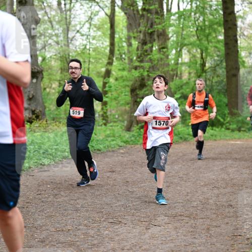 19.04.2026 - Hammer Lauf Dr. Thomas Lammeyer http://msf.ph/oto/9557598 19.04.2026 12:42:01 Laufen 1564, 519, 1570 meine-sportfotos.de