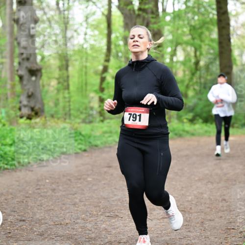 19.04.2026 - Hammer Lauf Dr. Thomas Lammeyer http://msf.ph/oto/9557765 19.04.2026 12:42:31 Laufen 791 meine-sportfotos.de