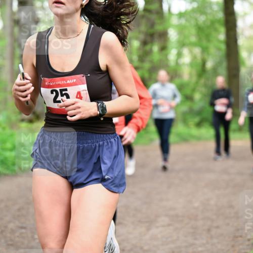 19.04.2026 - Hammer Lauf Dr. Thomas Lammeyer http://msf.ph/oto/9557970 19.04.2026 12:43:05 Laufen 254 meine-sportfotos.de
