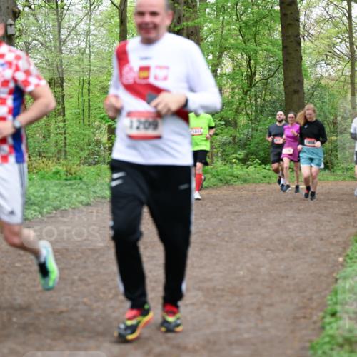 19.04.2026 - Hammer Lauf Dr. Thomas Lammeyer http://msf.ph/oto/9558837 19.04.2026 12:46:09 Laufen 1224, 1209 meine-sportfotos.de