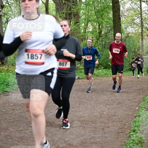 19.04.2026 - Hammer Lauf Dr. Thomas Lammeyer http://msf.ph/oto/9558867 19.04.2026 12:46:15 Laufen 1856, 1857, 807, 939, 1840, 1072 meine-sportfotos.de