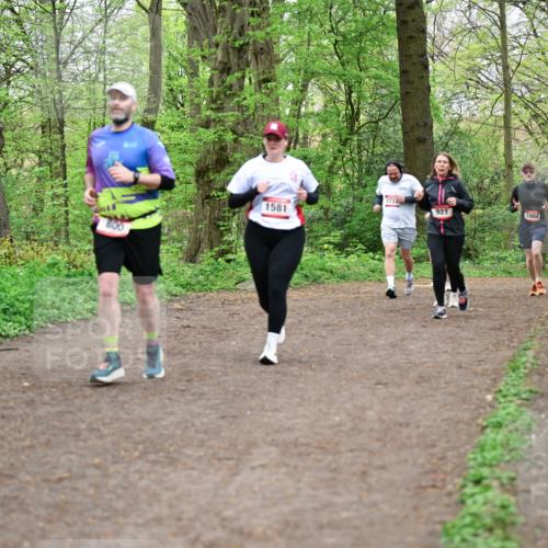 19.04.2026 - Hammer Lauf Dr. Thomas Lammeyer http://msf.ph/oto/9558929 19.04.2026 12:46:27 Laufen 800, 1581, 1733, 923, 1884 meine-sportfotos.de
