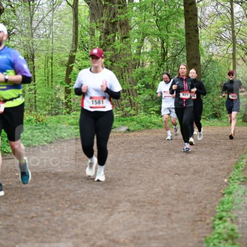 19.04.2026 - Hammer Lauf Dr. Thomas Lammeyer http://msf.ph/oto/9558932 19.04.2026 12:46:28 Laufen 800, 1733, 923, 1884, 1581 meine-sportfotos.de
