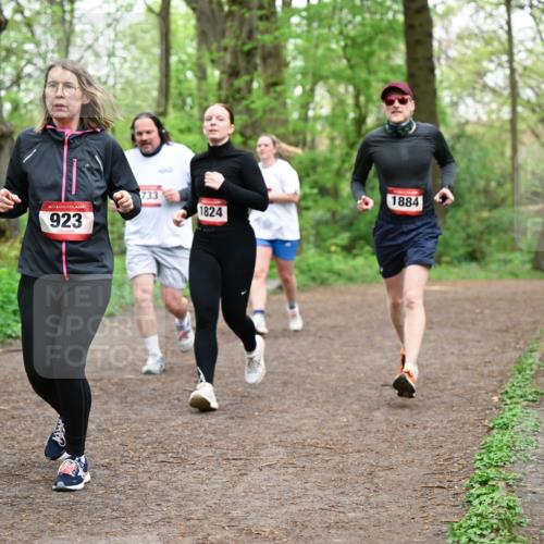 19.04.2026 - Hammer Lauf Dr. Thomas Lammeyer http://msf.ph/oto/9558953 19.04.2026 12:46:31 Laufen 923, 733, 1884, 1824 meine-sportfotos.de