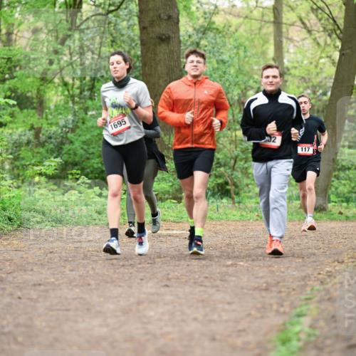 19.04.2026 - Hammer Lauf Dr. Thomas Lammeyer http://msf.ph/oto/9559034 19.04.2026 12:46:48 Laufen 1695, 117, 1592 meine-sportfotos.de