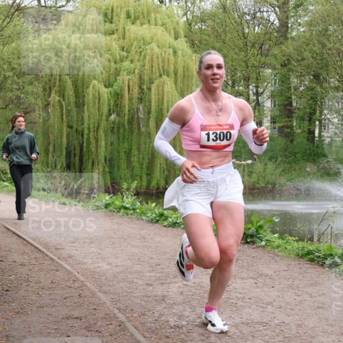 19.04.2026 - Hammer Lauf Lena Gebhardt http://msf.ph/oto/9559567 19.04.2026 12:08:27 Laufen 16, 1300, 16, 133 meine-sportfotos.de