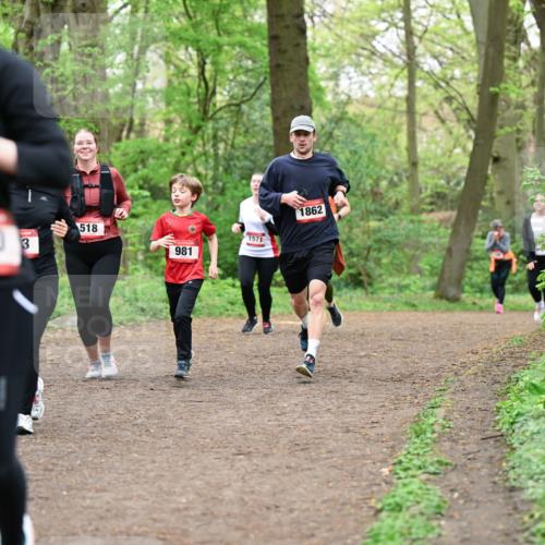 19.04.2026 - Hammer Lauf Dr. Thomas Lammeyer http://msf.ph/oto/9559576 19.04.2026 12:48:04 Laufen 8103, 518, 981, 1571, 1862 meine-sportfotos.de