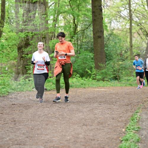 19.04.2026 - Hammer Lauf Dr. Thomas Lammeyer http://msf.ph/oto/9559588 19.04.2026 12:48:06 Laufen 981, 1571, 1574 meine-sportfotos.de