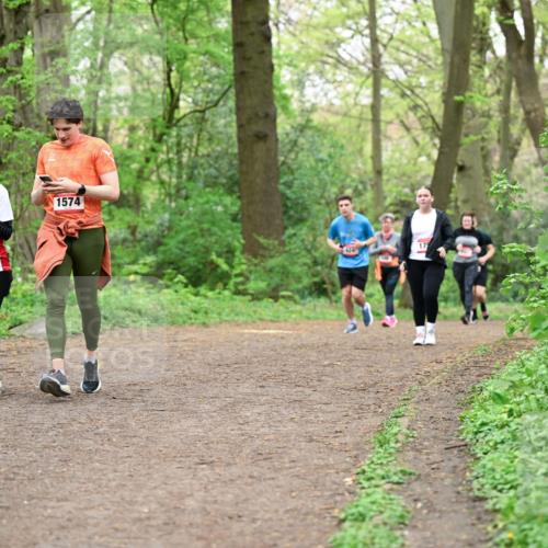 19.04.2026 - Hammer Lauf Dr. Thomas Lammeyer http://msf.ph/oto/9559600 19.04.2026 12:48:07 Laufen 1571, 1574 meine-sportfotos.de