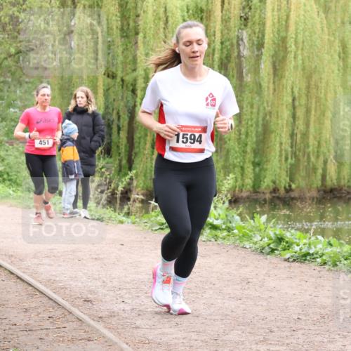 19.04.2026 - Hammer Lauf Lena Gebhardt http://msf.ph/oto/9560464 19.04.2026 12:39:21 Laufen 1594, 1203, 451 meine-sportfotos.de