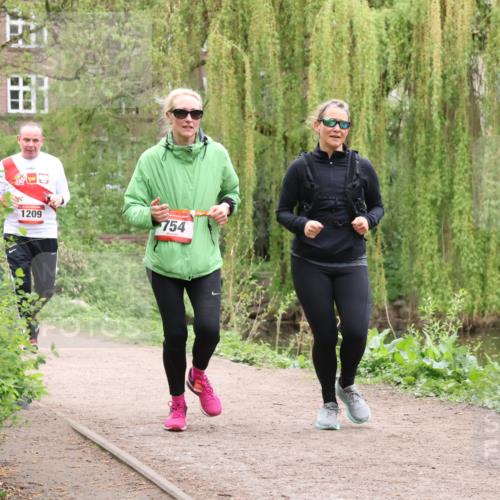 19.04.2026 - Hammer Lauf Lena Gebhardt http://msf.ph/oto/9560968 19.04.2026 12:46:33 Laufen 1284, 1209, 754 meine-sportfotos.de