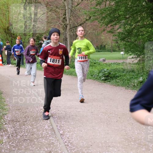 19.04.2026 - Hammer Lauf Lena Gebhardt http://msf.ph/oto/9562400 19.04.2026 09:25:21 Laufen 1325, 1449, 16, 1811, 1915, 4 meine-sportfotos.de
