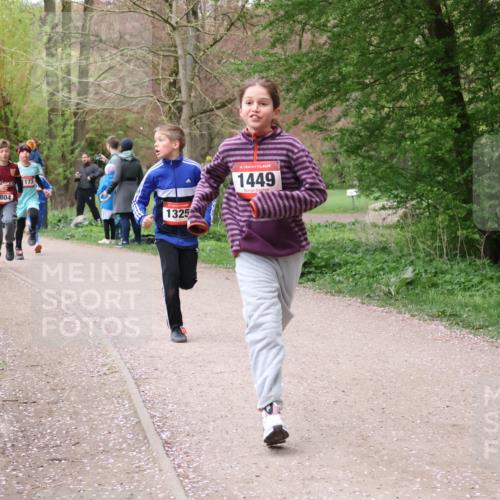 19.04.2026 - Hammer Lauf Lena Gebhardt http://msf.ph/oto/9562407 19.04.2026 09:25:23 Laufen 1804, 173, 1325, 16, 1449 meine-sportfotos.de