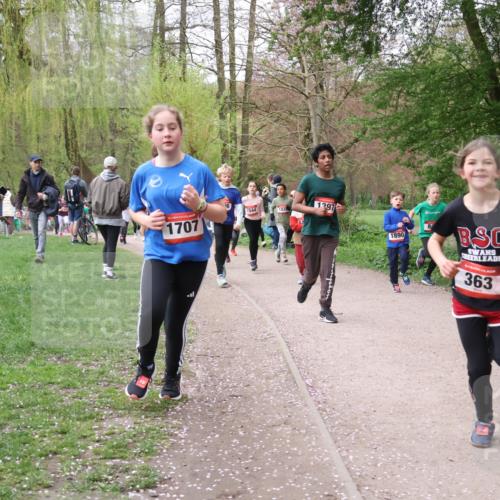 19.04.2026 - Hammer Lauf Lena Gebhardt http://msf.ph/oto/9562564 19.04.2026 09:26:21 Laufen 1707, 1544, 1297, 8, 1890, 363 meine-sportfotos.de