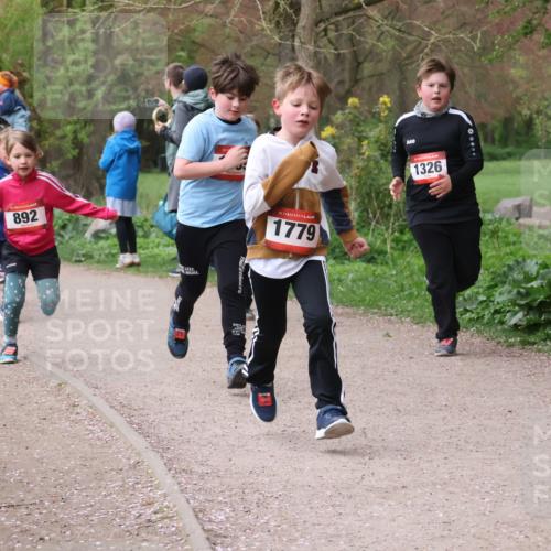 19.04.2026 - Hammer Lauf Lena Gebhardt http://msf.ph/oto/9562790 19.04.2026 09:27:22 Laufen 880, 892, 16, 1779, 1326 meine-sportfotos.de