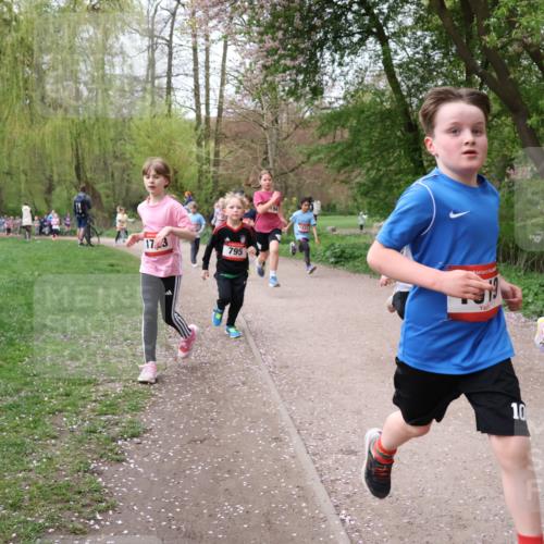 19.04.2026 - Hammer Lauf Lena Gebhardt http://msf.ph/oto/9562826 19.04.2026 09:27:37 Laufen 173, 795, 94, 54, 10 meine-sportfotos.de