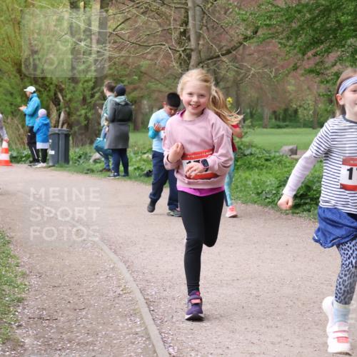 19.04.2026 - Hammer Lauf Lena Gebhardt http://msf.ph/oto/9562944 19.04.2026 09:28:43 Laufen 1467, 1064, 16, 16, 1752 meine-sportfotos.de