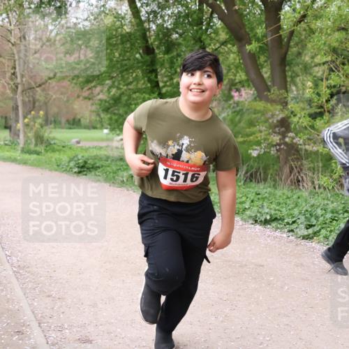 19.04.2026 - Hammer Lauf Lena Gebhardt http://msf.ph/oto/9563022 19.04.2026 09:29:37 Laufen 16, 1516, 1387 meine-sportfotos.de