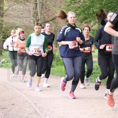 19.04.2026 - Hammer Lauf Lena Gebhardt http://msf.ph/oto/9564060 19.04.2026 10:15:54 Laufen 121, 6, 98, 179, 1798, 16, 44, 16, 720 meine-sportfotos.de
