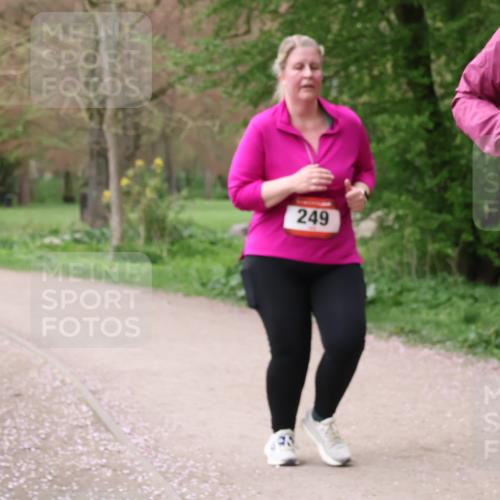 19.04.2026 - Hammer Lauf Lena Gebhardt http://msf.ph/oto/9564364 19.04.2026 10:19:59 Laufen 249, 16, 248 meine-sportfotos.de