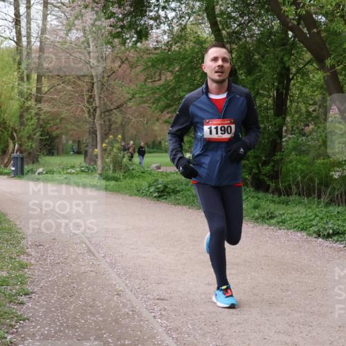 19.04.2026 - Hammer Lauf Lena Gebhardt http://msf.ph/oto/9564551 19.04.2026 10:25:52 Laufen 16, 1190 meine-sportfotos.de