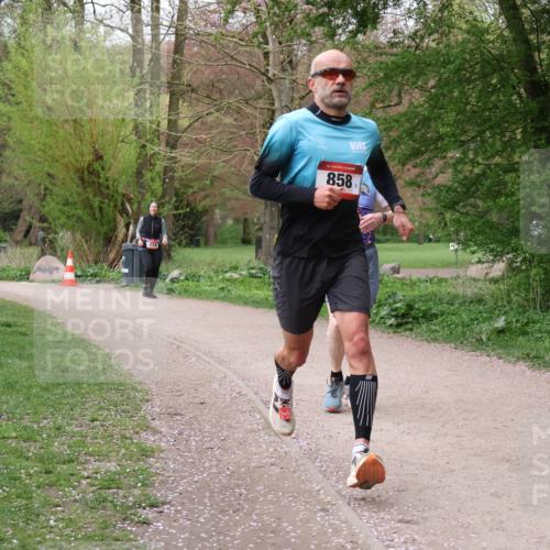 19.04.2026 - Hammer Lauf Lena Gebhardt http://msf.ph/oto/9564561 19.04.2026 10:26:21 Laufen 16, 858 meine-sportfotos.de