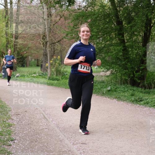 19.04.2026 - Hammer Lauf Lena Gebhardt http://msf.ph/oto/9565015 19.04.2026 10:41:49 Laufen 16, 1713 meine-sportfotos.de