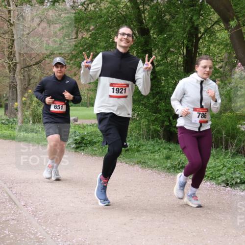 19.04.2026 - Hammer Lauf Lena Gebhardt http://msf.ph/oto/9565022 19.04.2026 10:41:55 Laufen 48, 279, 651, 1921, 786 meine-sportfotos.de