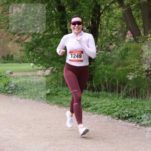 19.04.2026 - Hammer Lauf Lena Gebhardt http://msf.ph/oto/9565048 19.04.2026 10:42:09 Laufen 16, 1249 meine-sportfotos.de