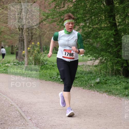 19.04.2026 - Hammer Lauf Lena Gebhardt http://msf.ph/oto/9565257 19.04.2026 10:47:20 Laufen 16, 1798 meine-sportfotos.de