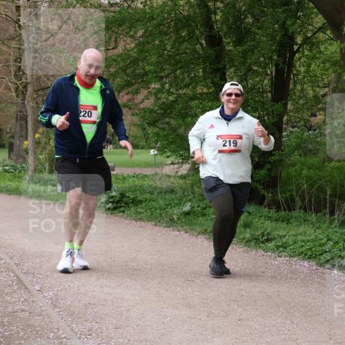 19.04.2026 - Hammer Lauf Lena Gebhardt http://msf.ph/oto/9565654 19.04.2026 11:02:24 Laufen 220, 219 meine-sportfotos.de