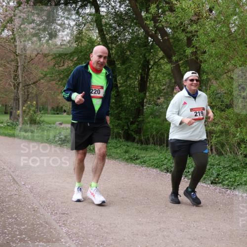 19.04.2026 - Hammer Lauf Lena Gebhardt http://msf.ph/oto/9565656 19.04.2026 11:02:25 Laufen 220, 219 meine-sportfotos.de