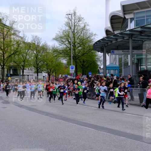 25.04.2026 - Das Zehntel Tim E. http://msf.ph/oto/9566272 25.04.2026 08:30:49 Ziel  meine-sportfotos.de