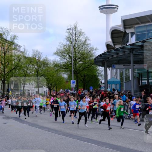 25.04.2026 - Das Zehntel Tim E. http://msf.ph/oto/9566276 25.04.2026 08:30:52 Ziel  meine-sportfotos.de
