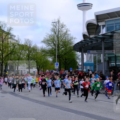 25.04.2026 - Das Zehntel Tim E. http://msf.ph/oto/9566277 25.04.2026 08:30:52 Ziel  meine-sportfotos.de
