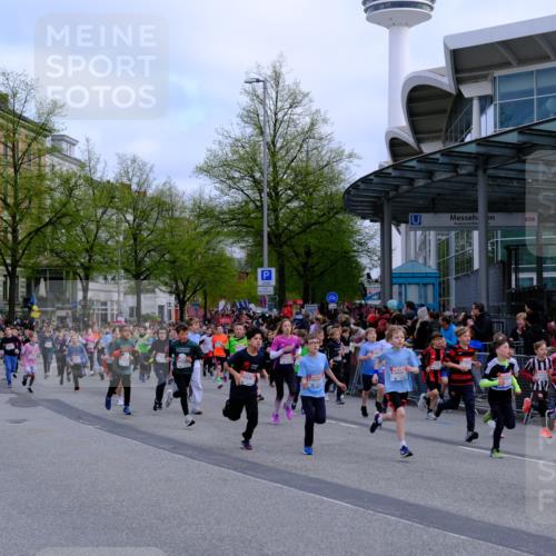 25.04.2026 - Das Zehntel Tim E. http://msf.ph/oto/9566280 25.04.2026 08:30:53 Ziel  meine-sportfotos.de