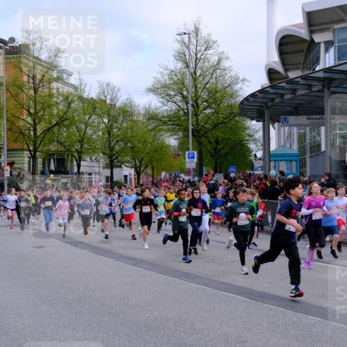 25.04.2026 - Das Zehntel Tim E. http://msf.ph/oto/9566285 25.04.2026 08:30:54 Ziel  meine-sportfotos.de