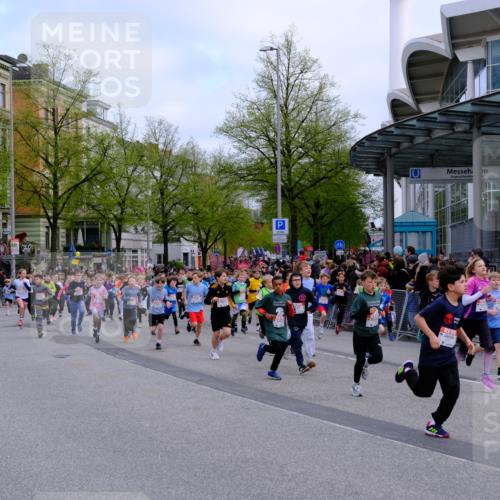25.04.2026 - Das Zehntel Tim E. http://msf.ph/oto/9566286 25.04.2026 08:30:54 Ziel  meine-sportfotos.de