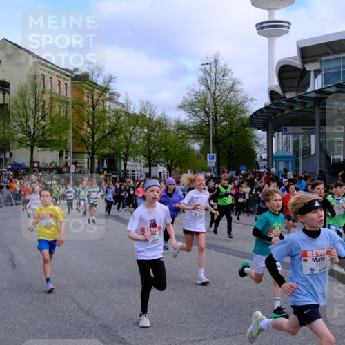 25.04.2026 - Das Zehntel Tim E. http://msf.ph/oto/9566324 25.04.2026 08:31:03 Ziel  meine-sportfotos.de