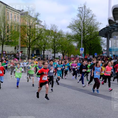 25.04.2026 - Das Zehntel Tim E. http://msf.ph/oto/9566341 25.04.2026 08:31:07 Ziel  meine-sportfotos.de