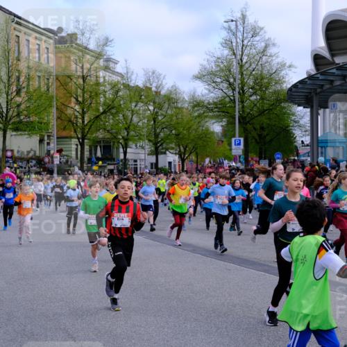 25.04.2026 - Das Zehntel Tim E. http://msf.ph/oto/9566354 25.04.2026 08:31:10 Ziel  meine-sportfotos.de